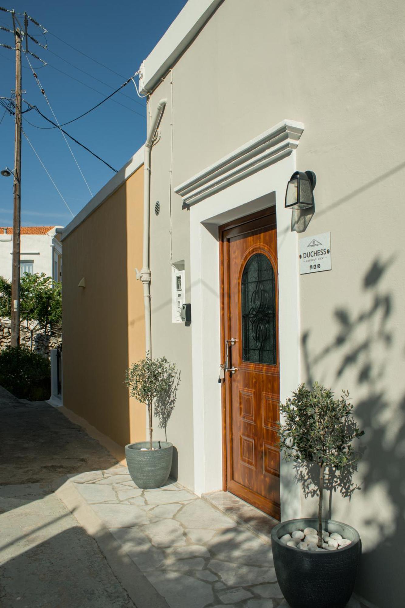 דירות סימי Duchess Harbour View מראה חיצוני תמונה